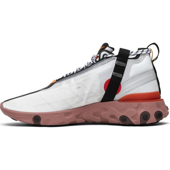 Athletic_Shoes